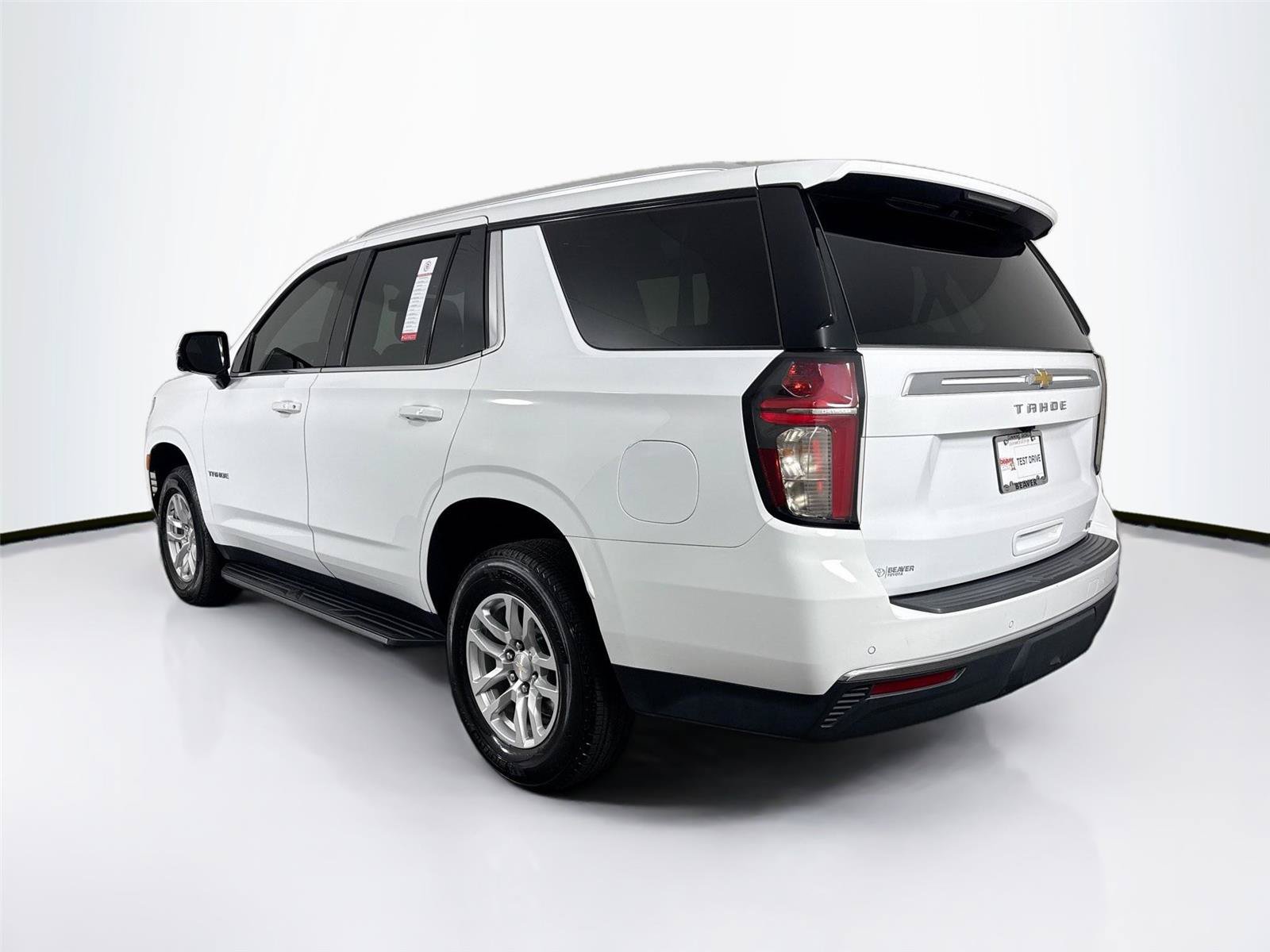 Used 2022 Chevrolet Tahoe LT w/ Luxury Package RWD image 13