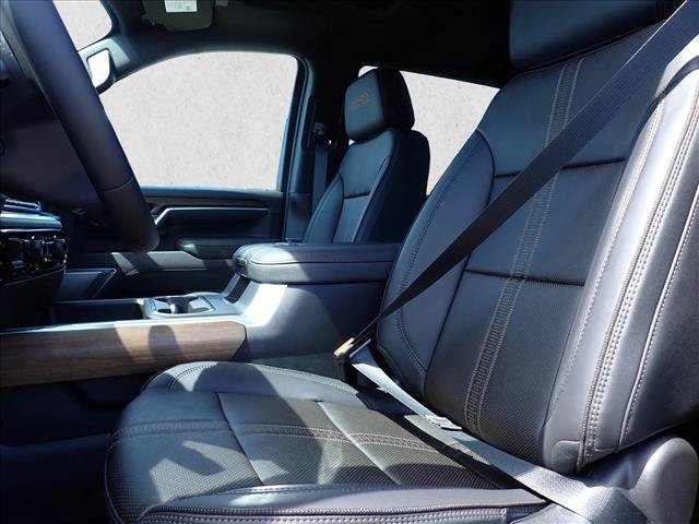 New 2026 Chevrolet Silverado 2500 High Country w/ High Country Premium Package AWD/4WD image 12