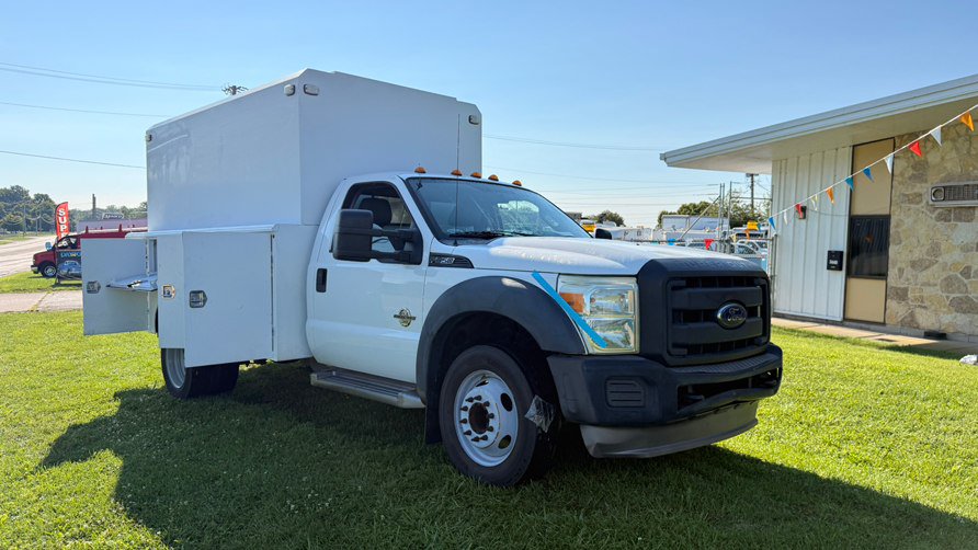 Used 2015 Ford F550 2WD Regular Cab Super Duty image 7