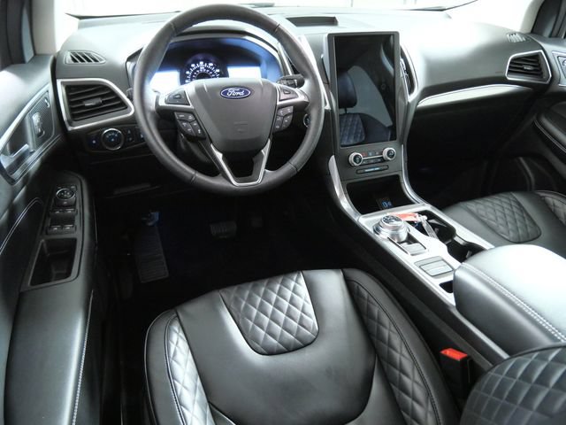 Certified 2024 Ford Edge Titanium w/ Equipment Group 301A AWD/4WD image 4