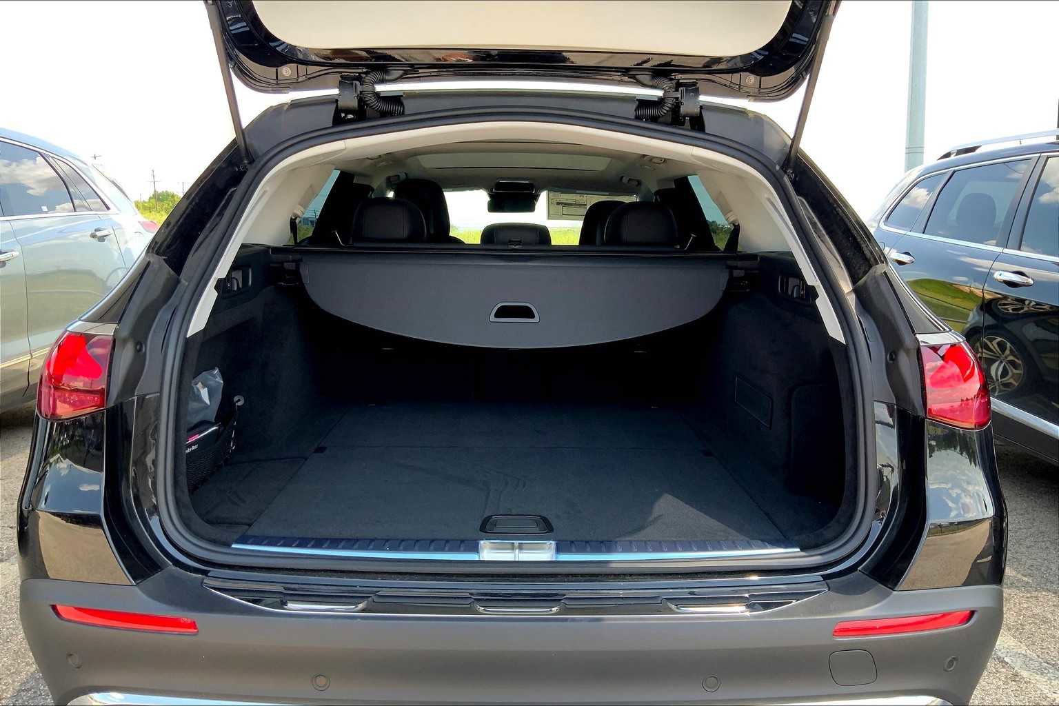 New 2025 Mercedes-Benz E 450 4MATIC All-Terrain Wagon image 14