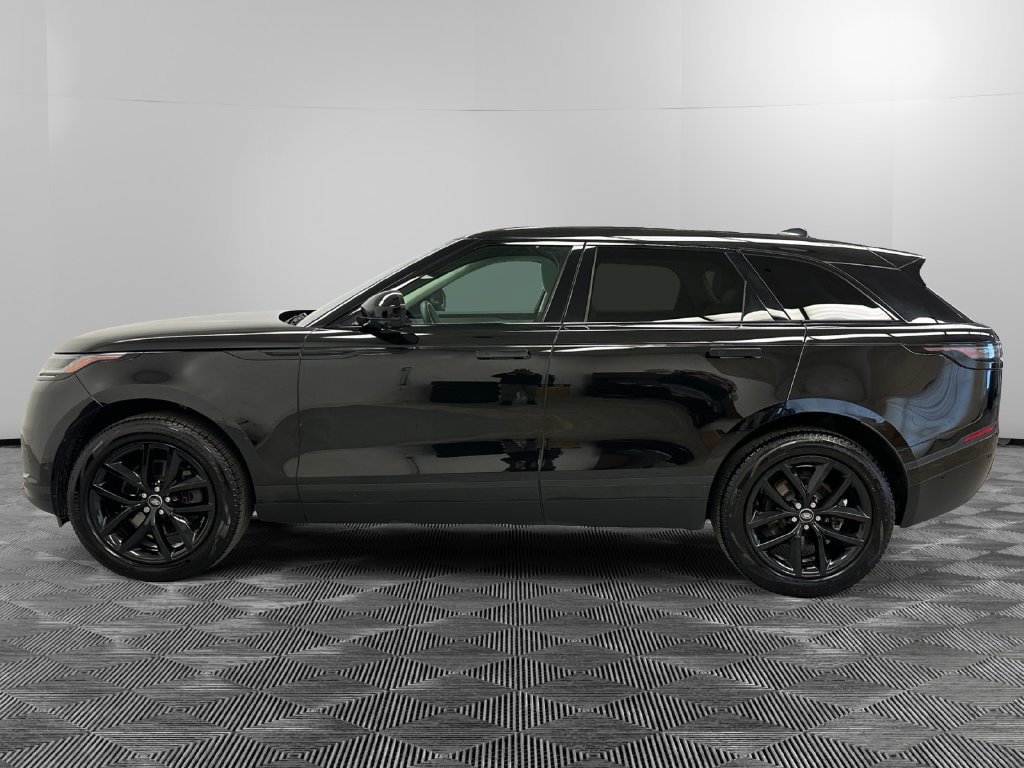 Used 2025 Land Rover Range Rover Velar S AWD/4WD image 2