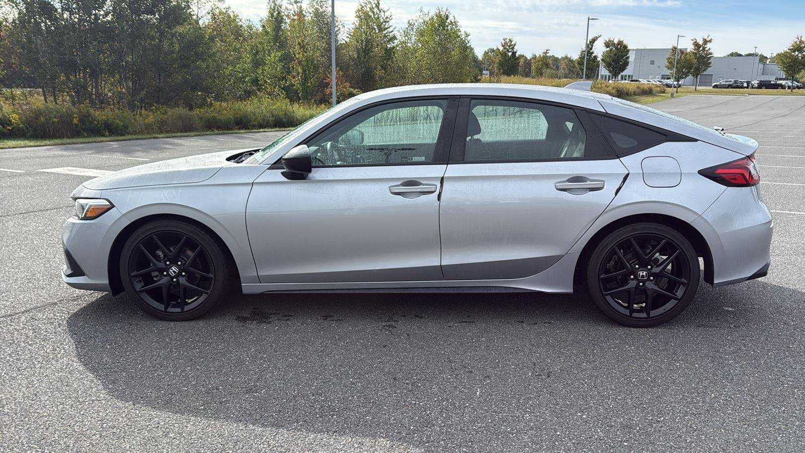 Used 2023 Honda Civic Sport image 12