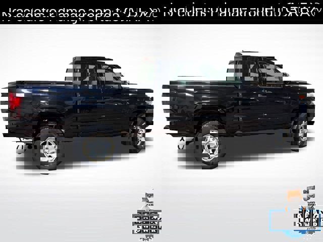 Used 2018 Toyota Tacoma SR image 3