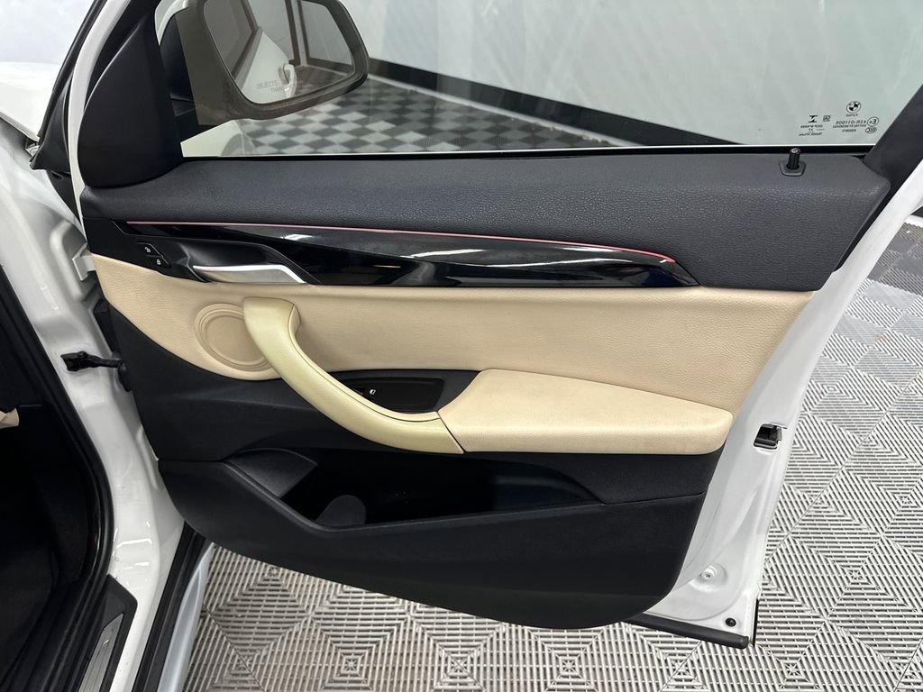Used 2018 BMW X1 sDrive28i FWD image 15