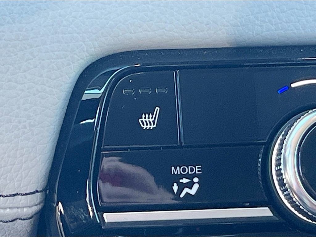 Used 2025 Honda Pilot EX-L image 19