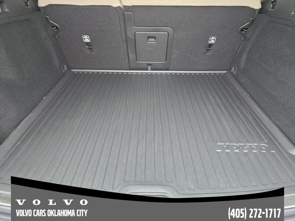 Certified 2026 Volvo XC60 B5 Plus w/ Protection Package Premier AWD/4WD image 31