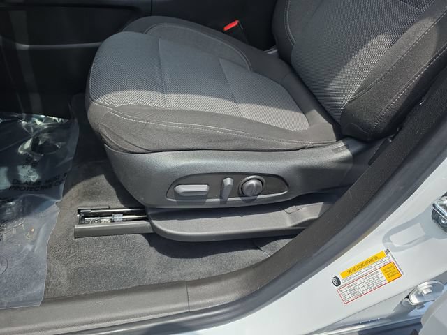 Used 2023 Chevrolet Traverse LT FWD image 31