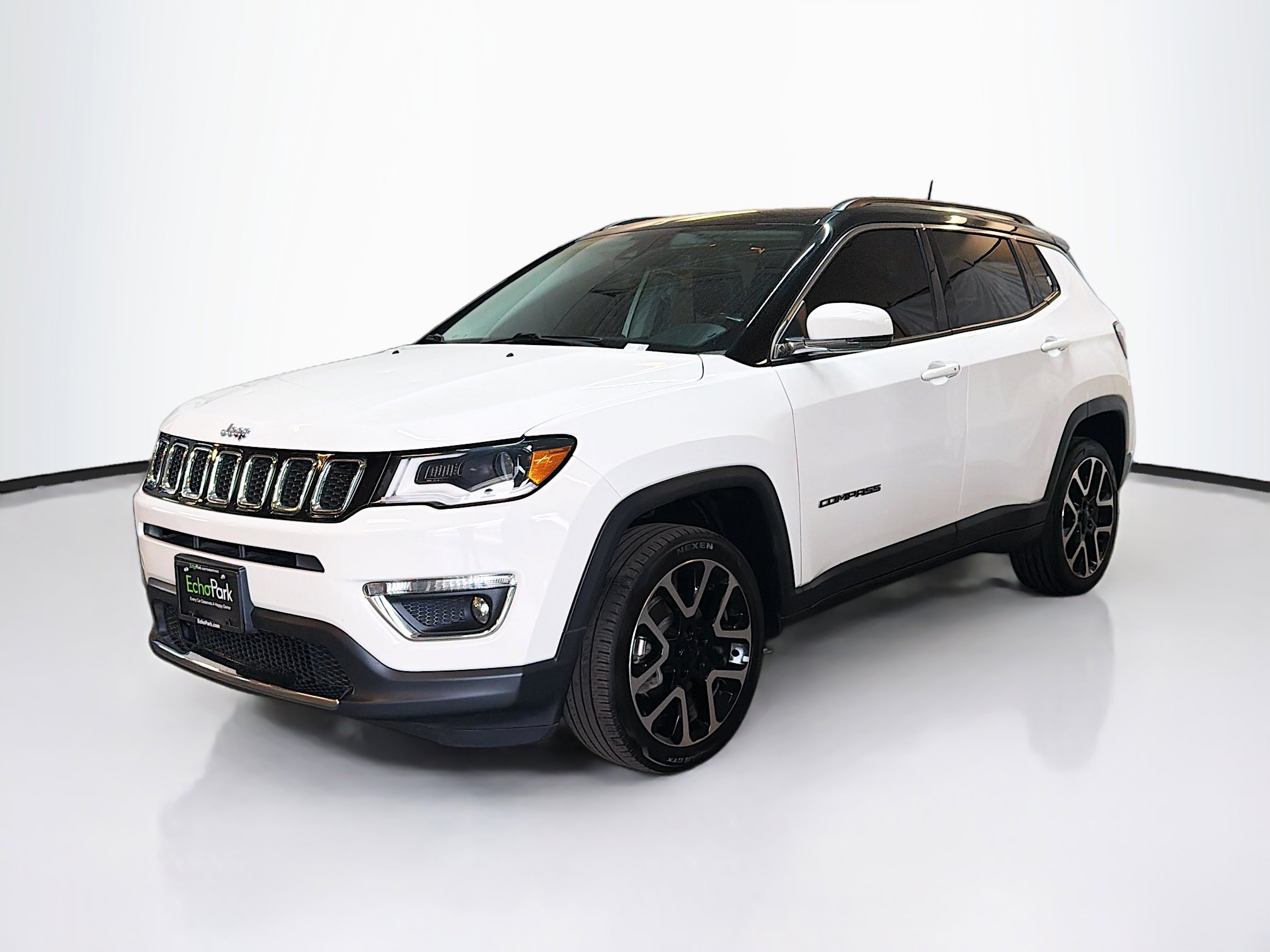 Used 2021 Jeep Compass Limited w/ Sun and Sound Group AWD/4WD image 3