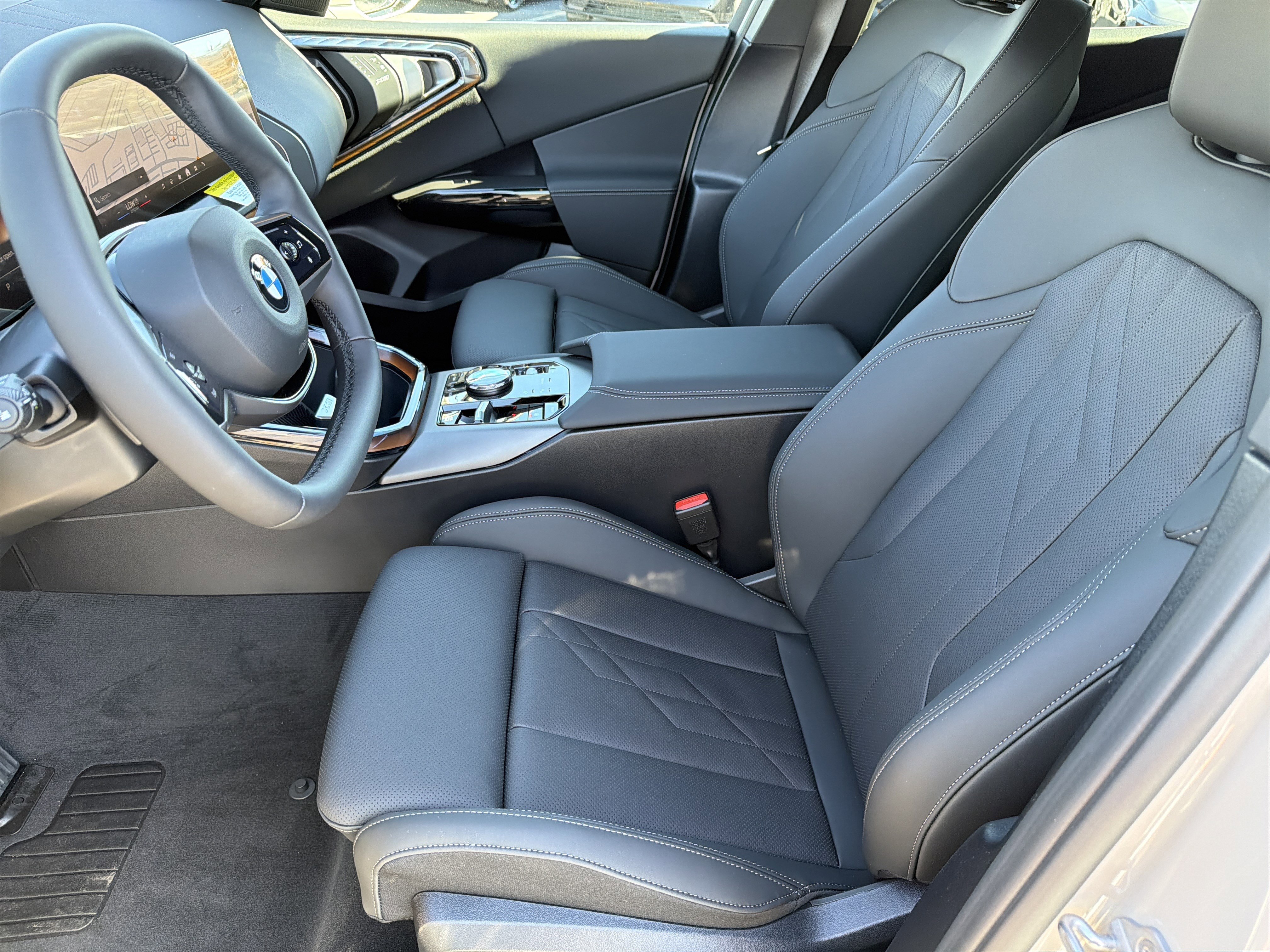 New 2026 BMW X3 xDrive30 w/ Premium Package image 16