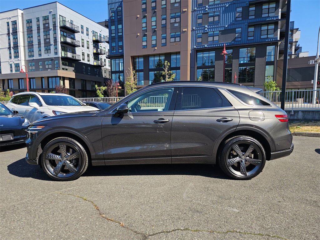 Used 2025 Genesis GV70 3.5T Sport w/ Sport Advanced Package image 4