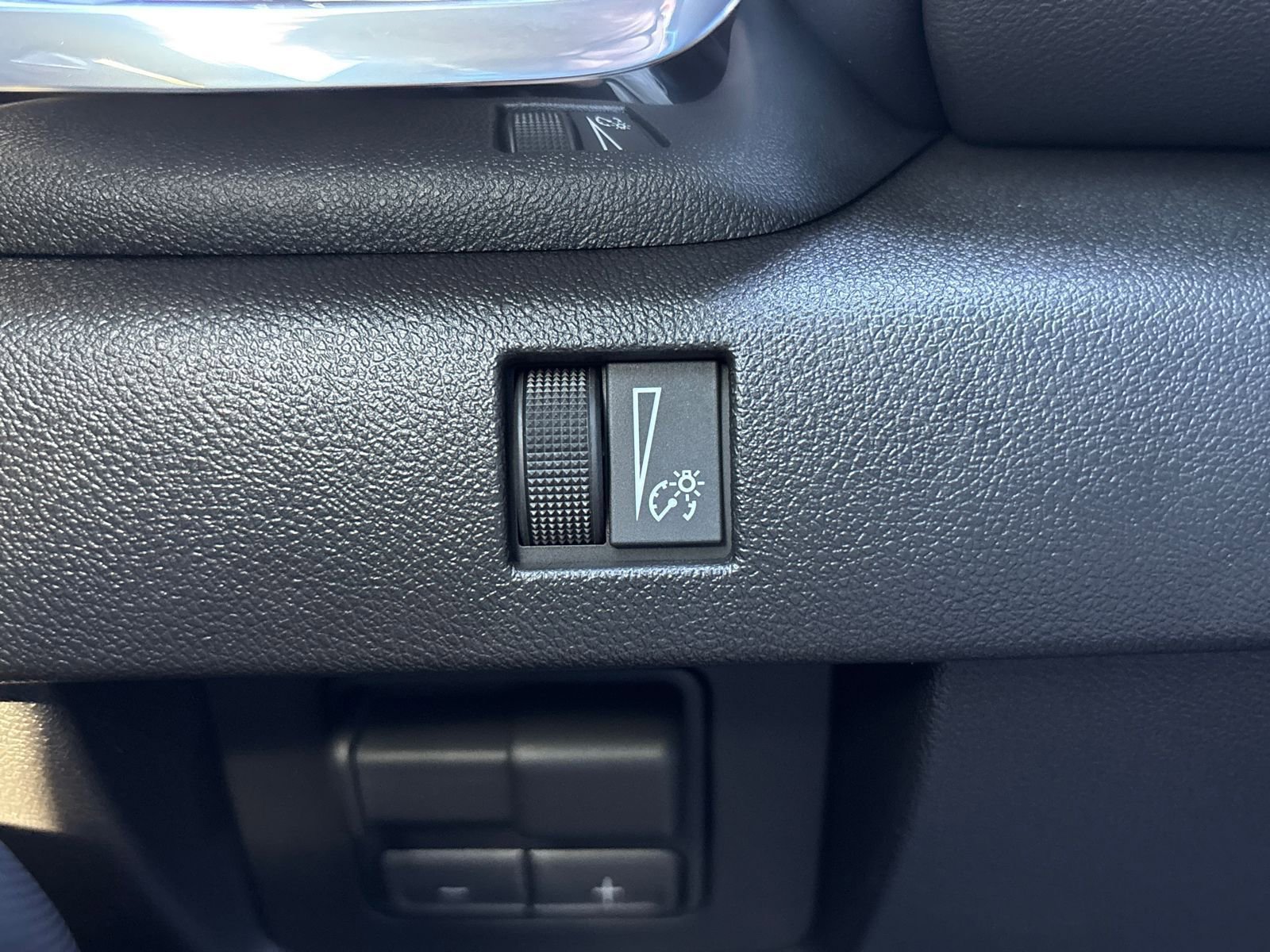 New 2026 GMC Canyon Elevation w/ Convenience Package RWD image 16