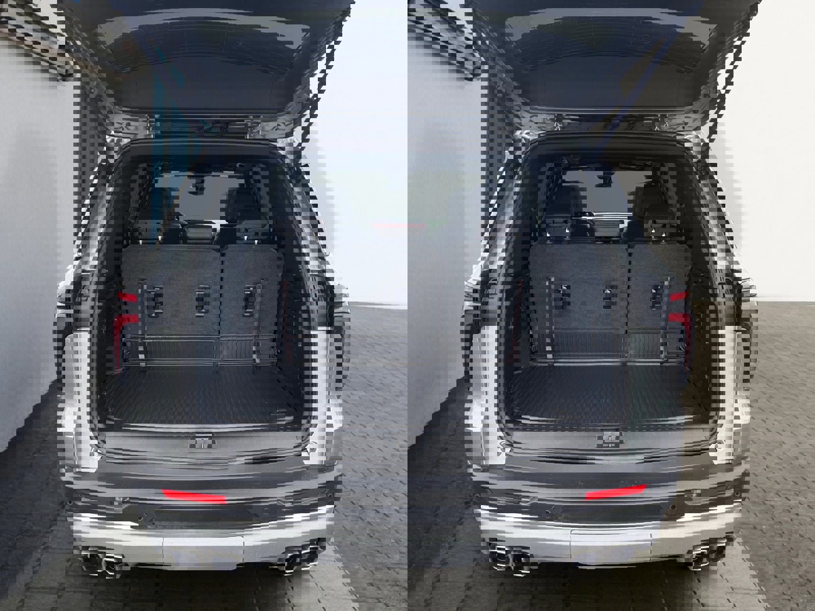 Used 2025 Chevrolet Traverse Z71 w/ Driver Confidence Package image 26