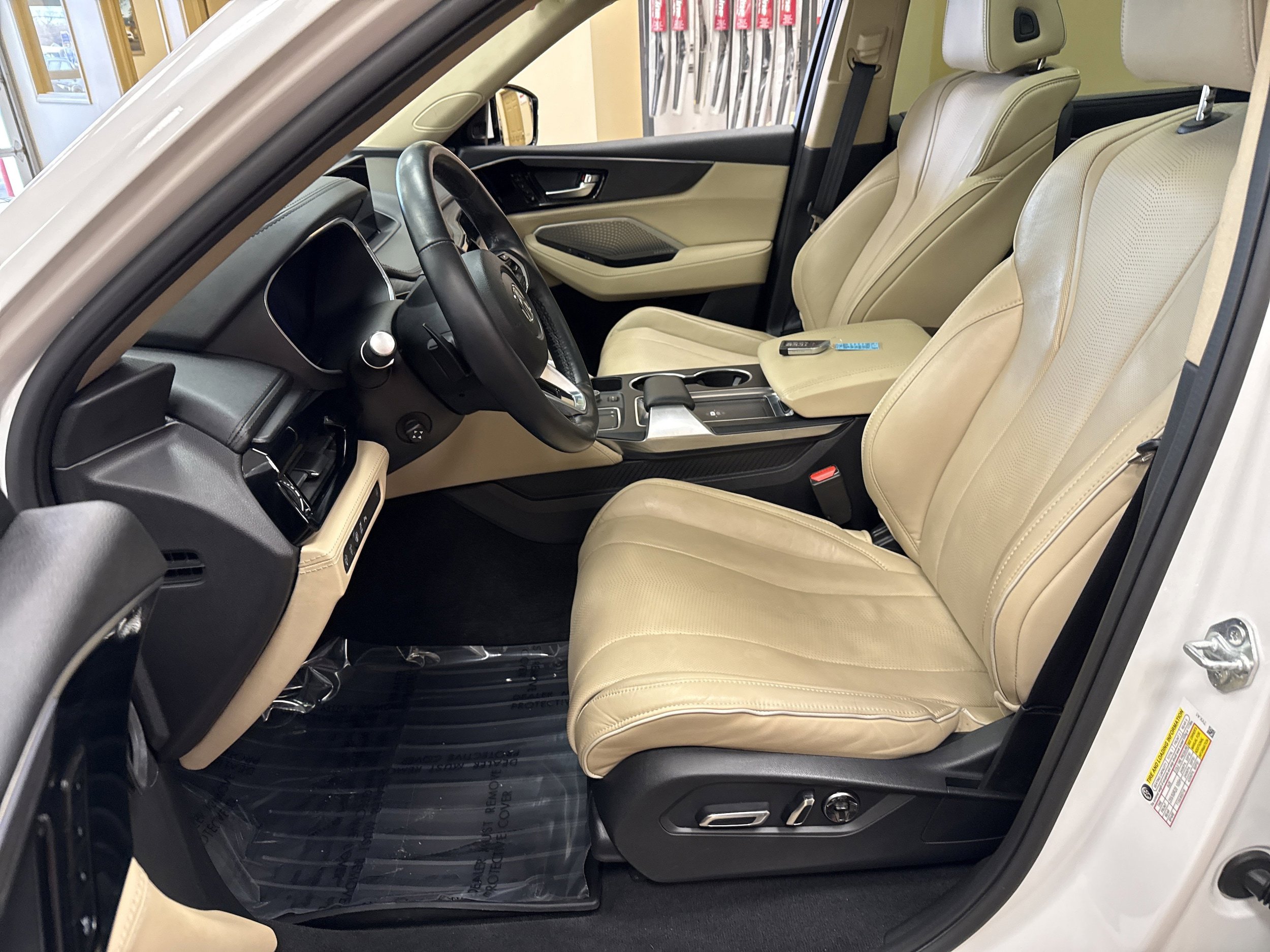 Used 2023 Acura MDX SH-AWD w/ Advance Package image 43