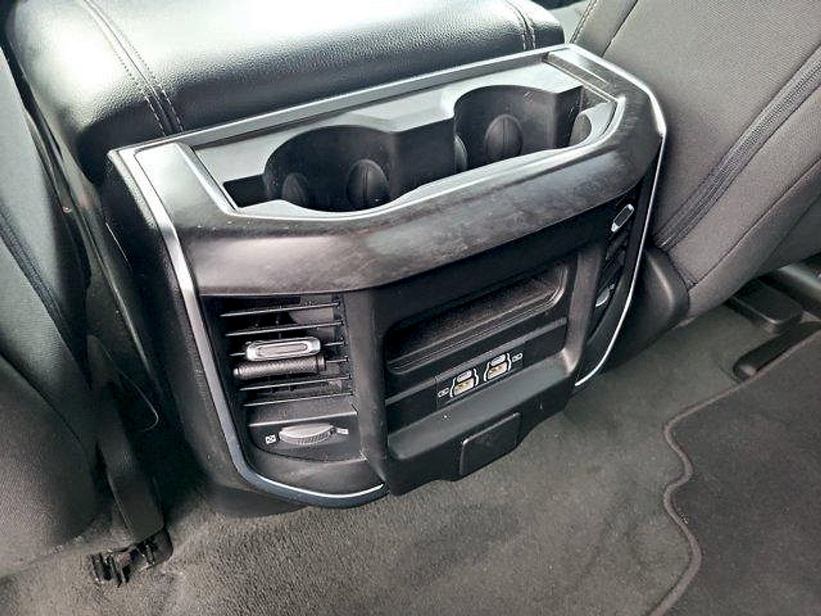Used 2024 RAM 1500 Big Horn RWD image 13