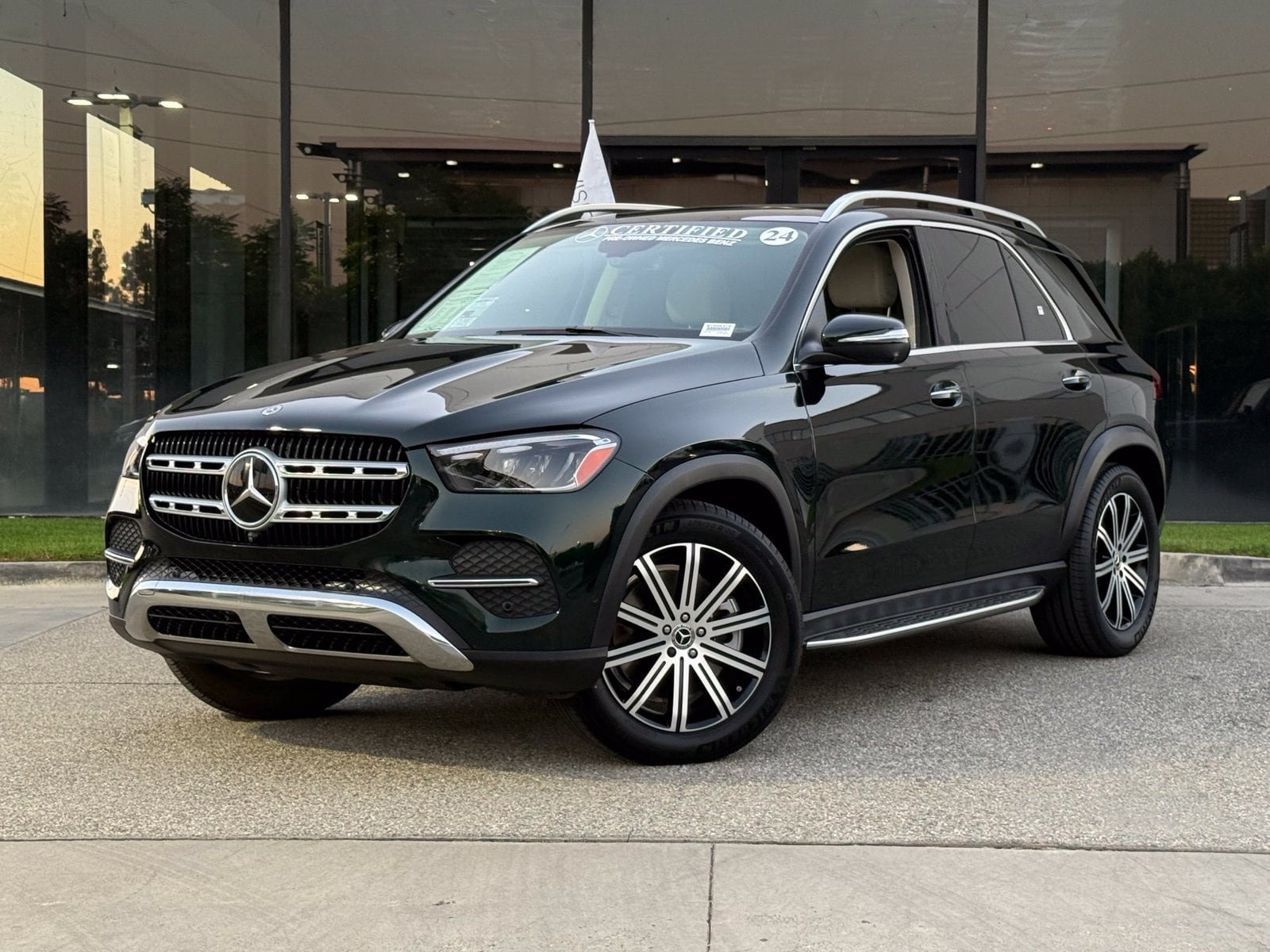 Used 2024 Mercedes-Benz GLE 450 4MATIC image 2