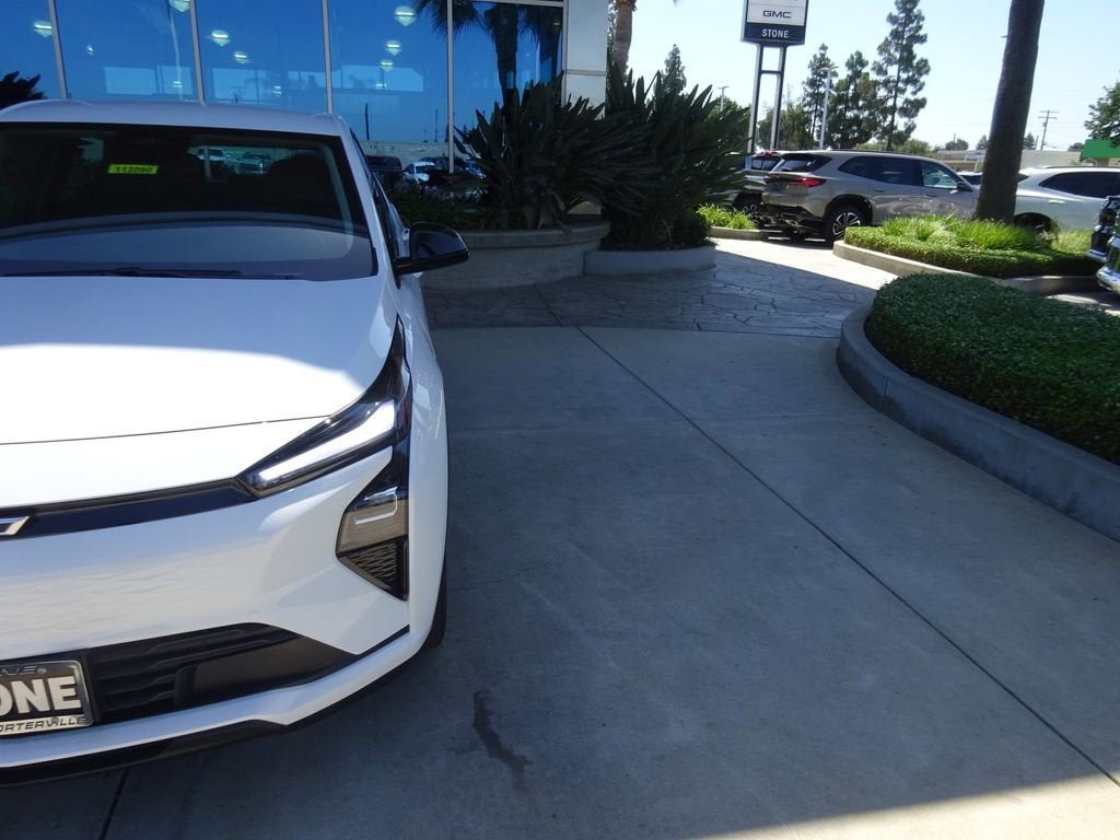 New 2027 Chevrolet Bolt LT FWD image 31