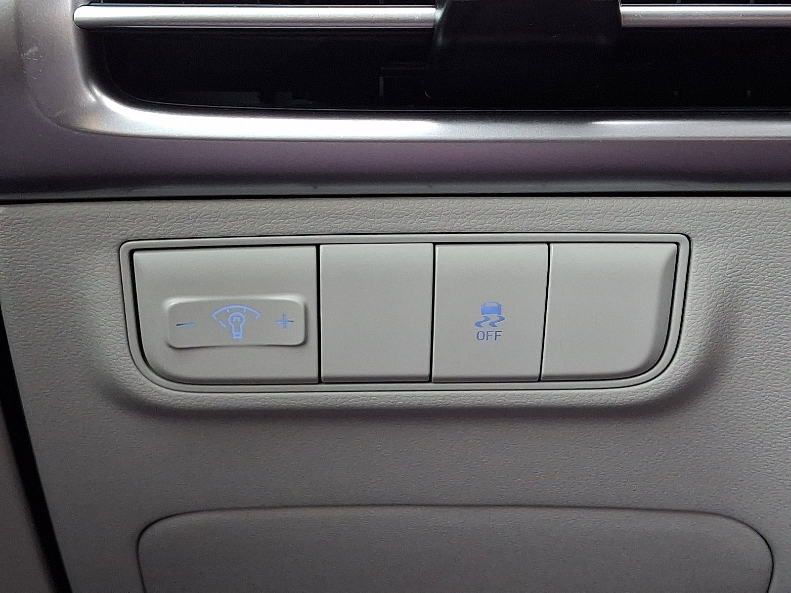 Used 2025 Hyundai Tucson SE image 23