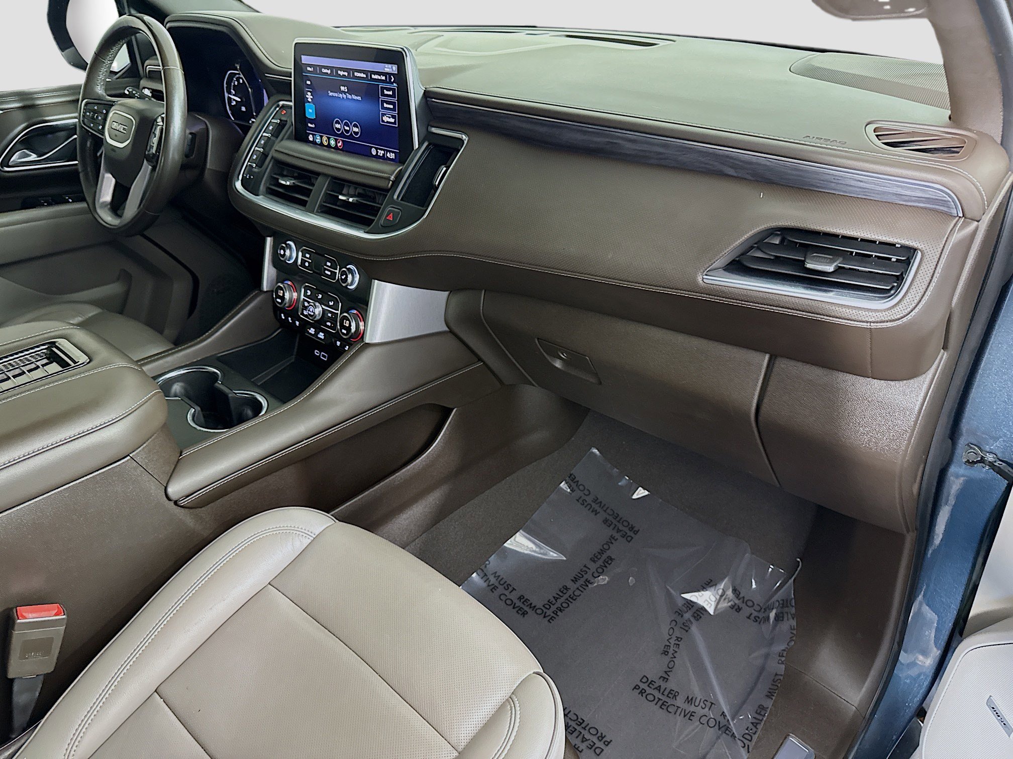 Used 2021 GMC Yukon SLT w/ SLT Luxury Package image 30