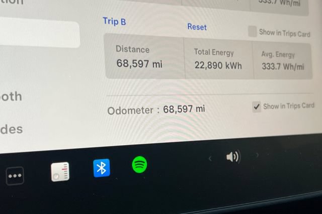 Used 2022 Tesla Model Y Performance AWD/4WD image 27