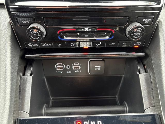 Used 2025 Jeep Grand Cherokee Laredo image 20