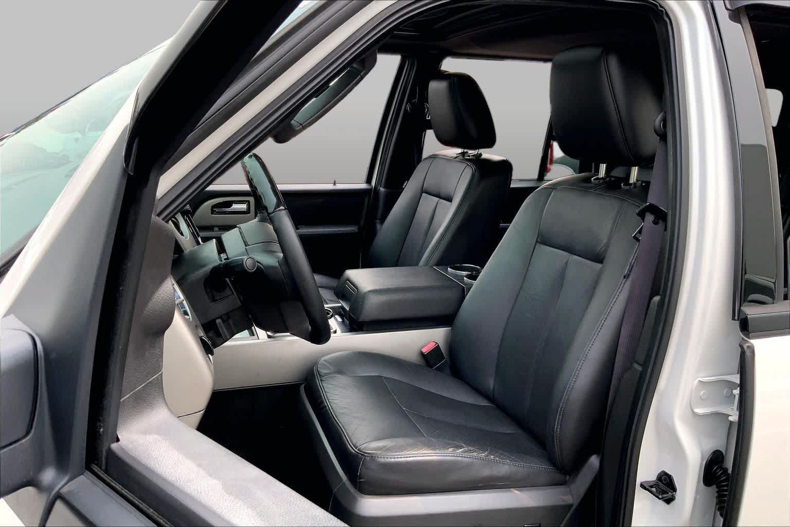 Used 2013 Ford Expedition Limited AWD/4WD image 7