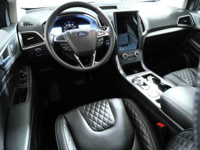 Certified 2023 Ford Edge Titanium w/ Class II Trailer Tow Package AWD/4WD image 4
