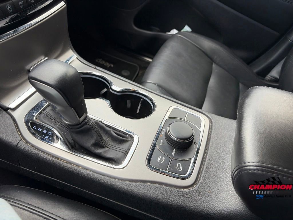 Used 2019 Jeep Grand Cherokee Limited AWD/4WD image 11