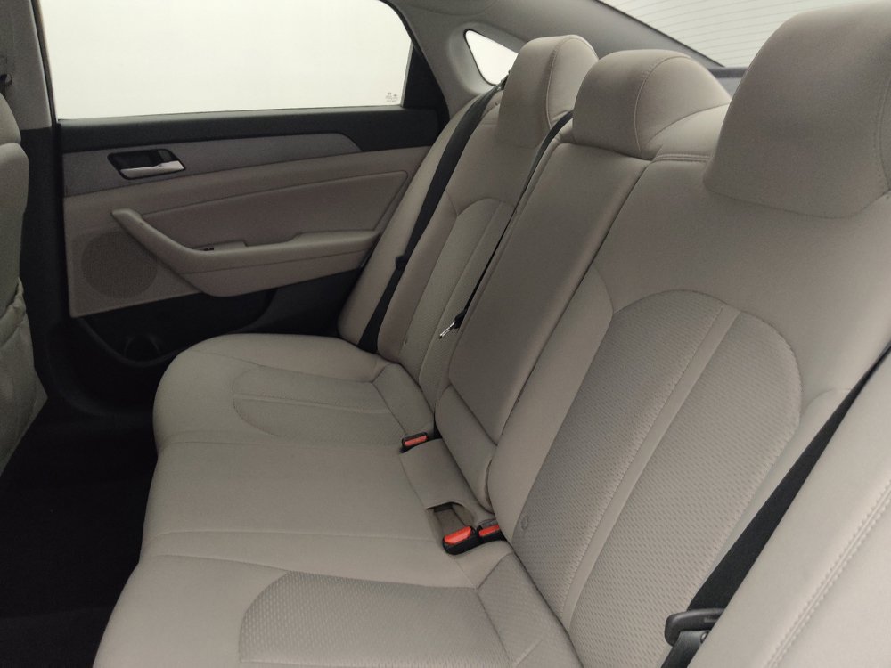 Used 2018 Hyundai Sonata SEL w/ Tech Package 02 FWD image 18