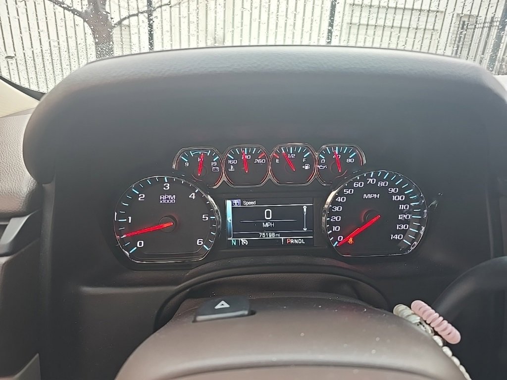 Used 2018 Chevrolet Suburban LT w/ LT Signature Package image 3