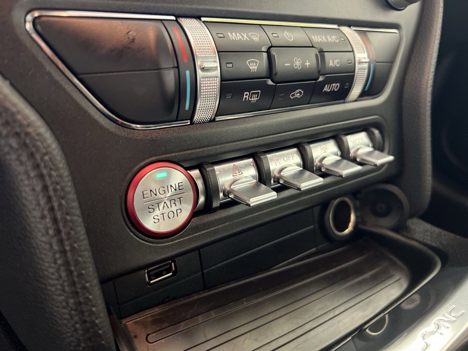 Used 2019 Ford Mustang Coupe w/ Equipment Group 101A image 32