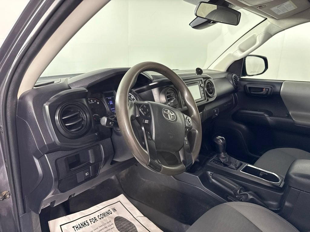 Used 2019 Toyota Tacoma SR AWD/4WD image 14