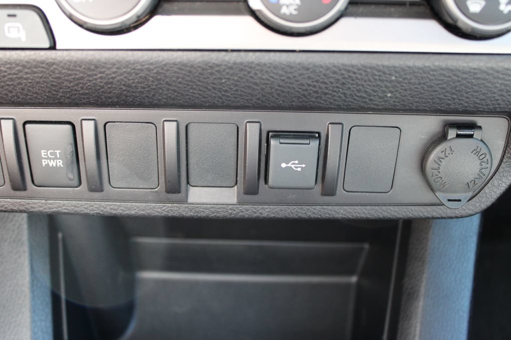 Used 2021 Toyota Tacoma SR w/ SR Convenience Package RWD image 29