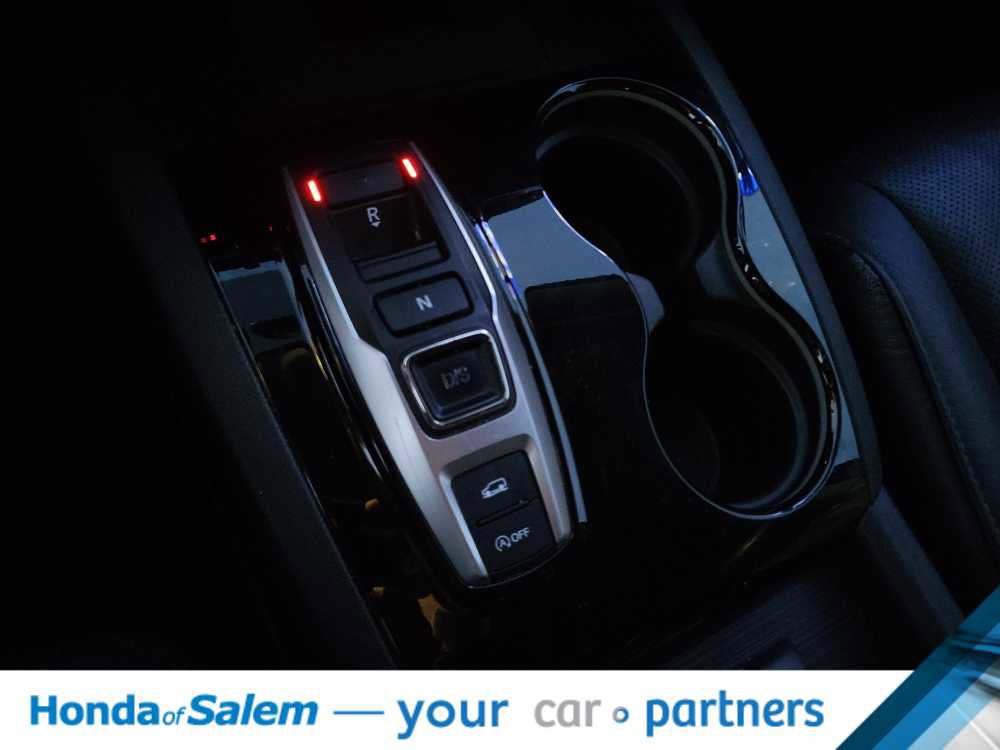 Used 2019 Honda Pilot Elite image 17