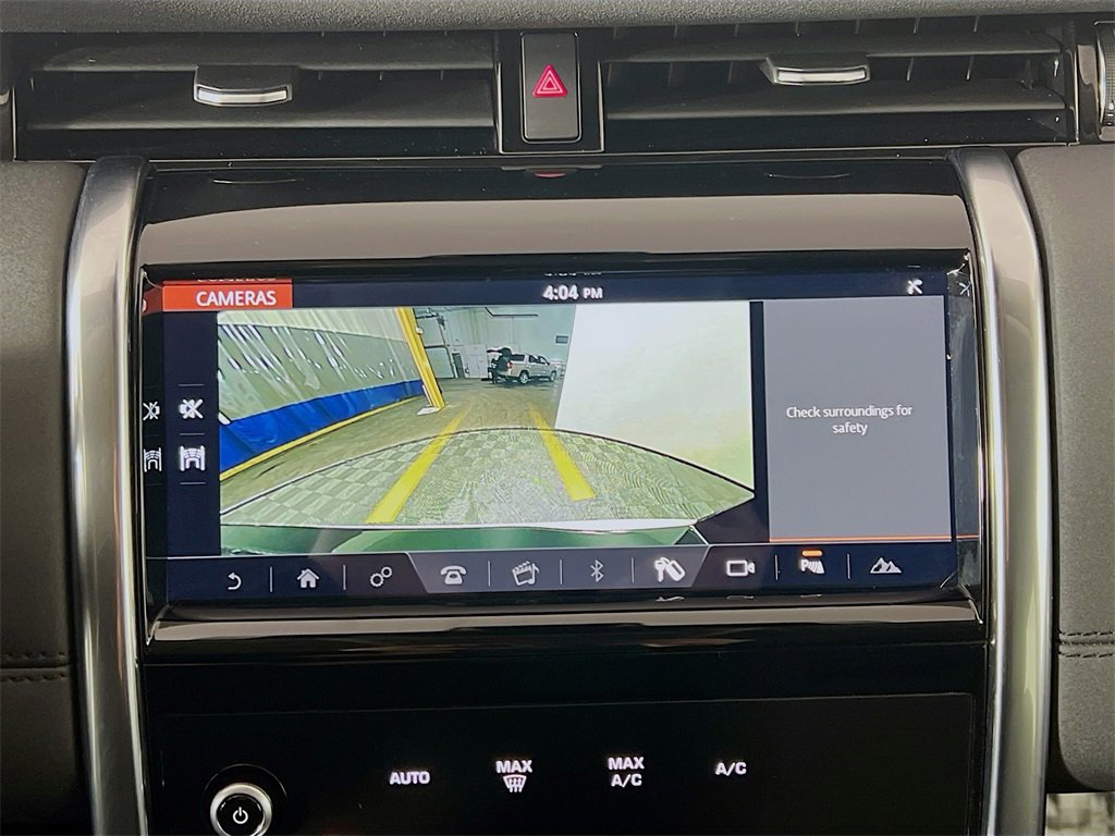 Used 2020 Land Rover Discovery Sport image 13