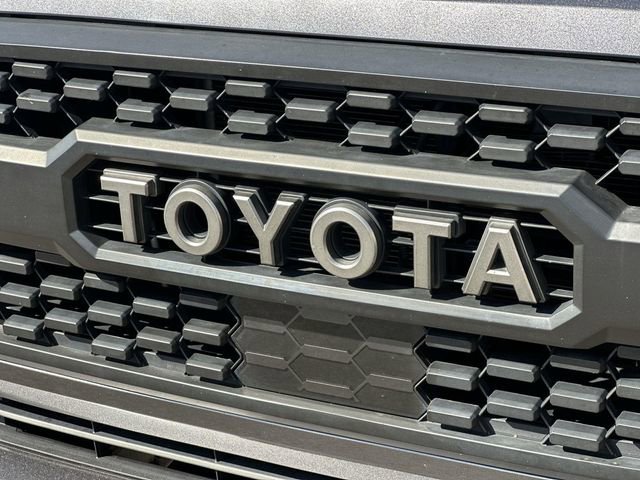 Used 2019 Toyota Tacoma TRD Off-Road w/ Technology Package AWD/4WD image 28