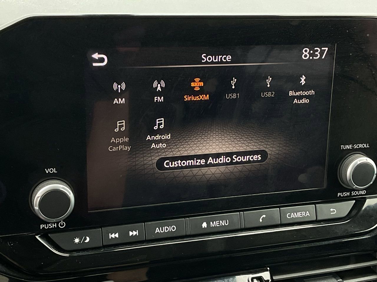 Used 2025 Nissan Pathfinder SV FWD image 29