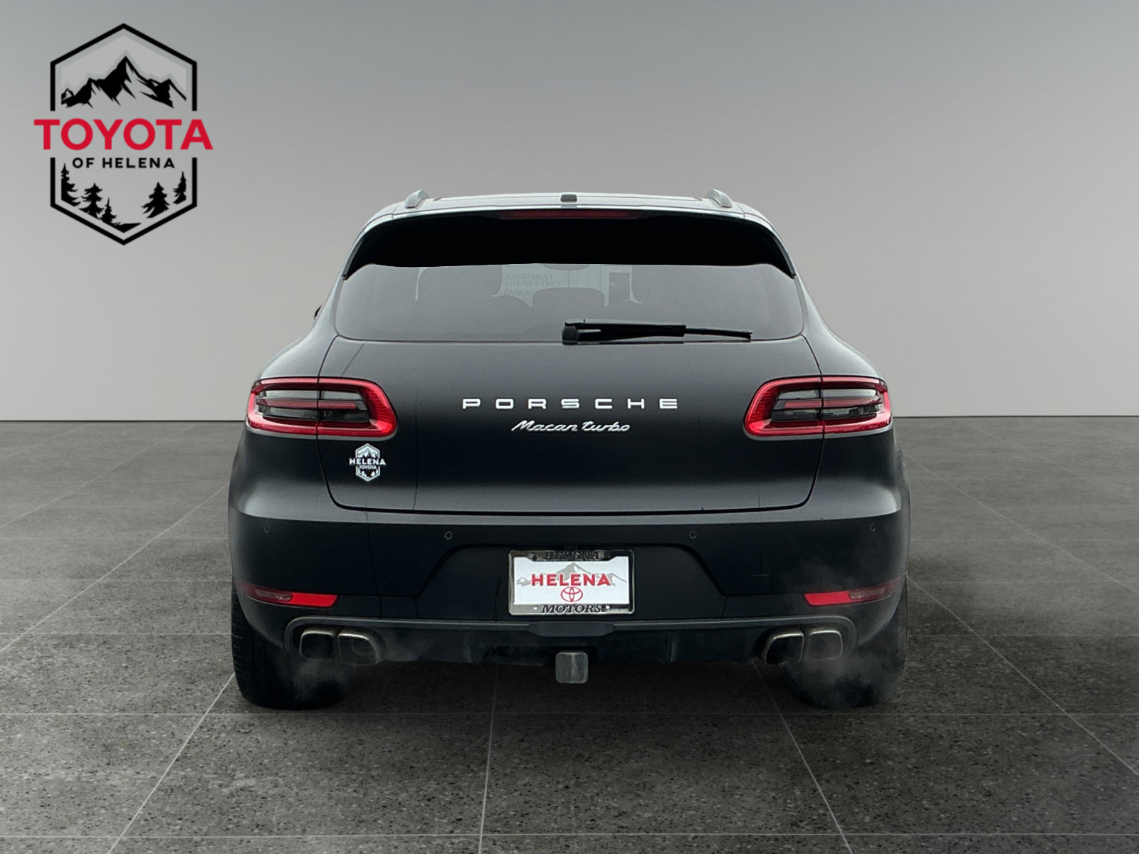 Used 2017 Porsche Macan Turbo AWD/4WD image 4