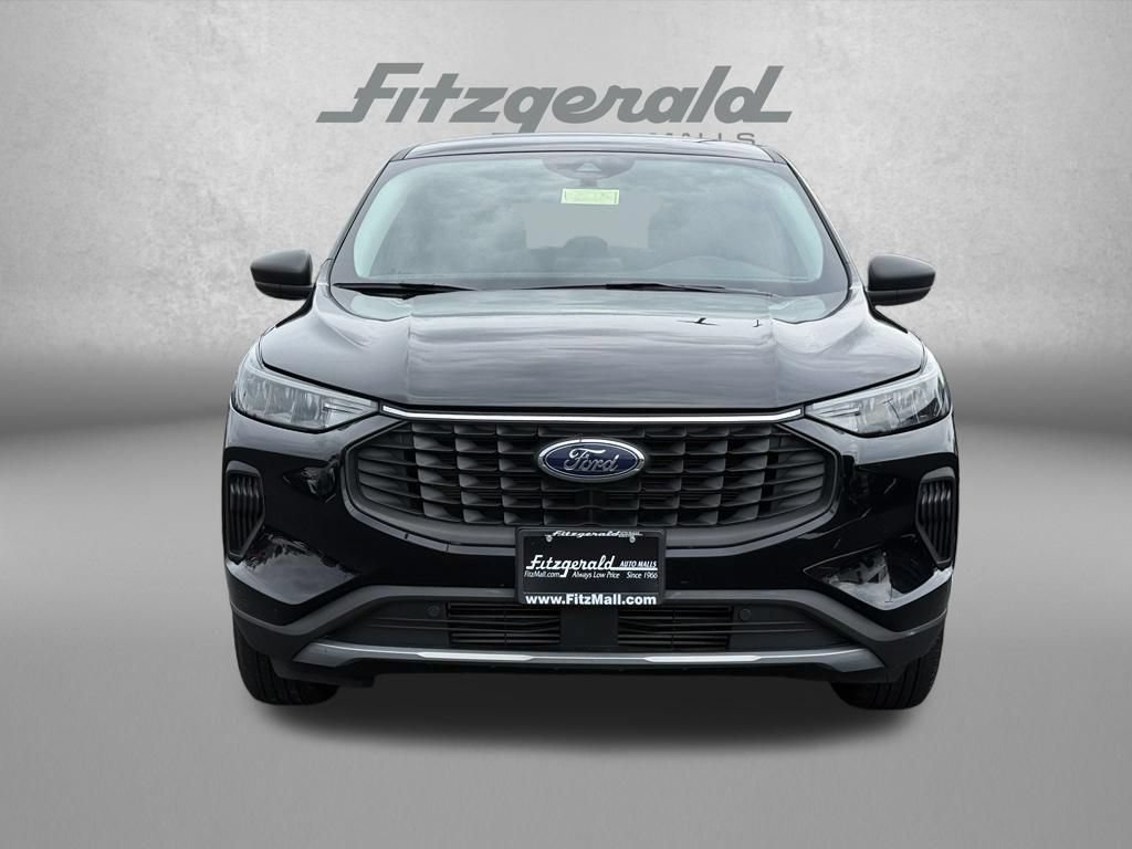 Used 2024 Ford Escape Active AWD/4WD image 3