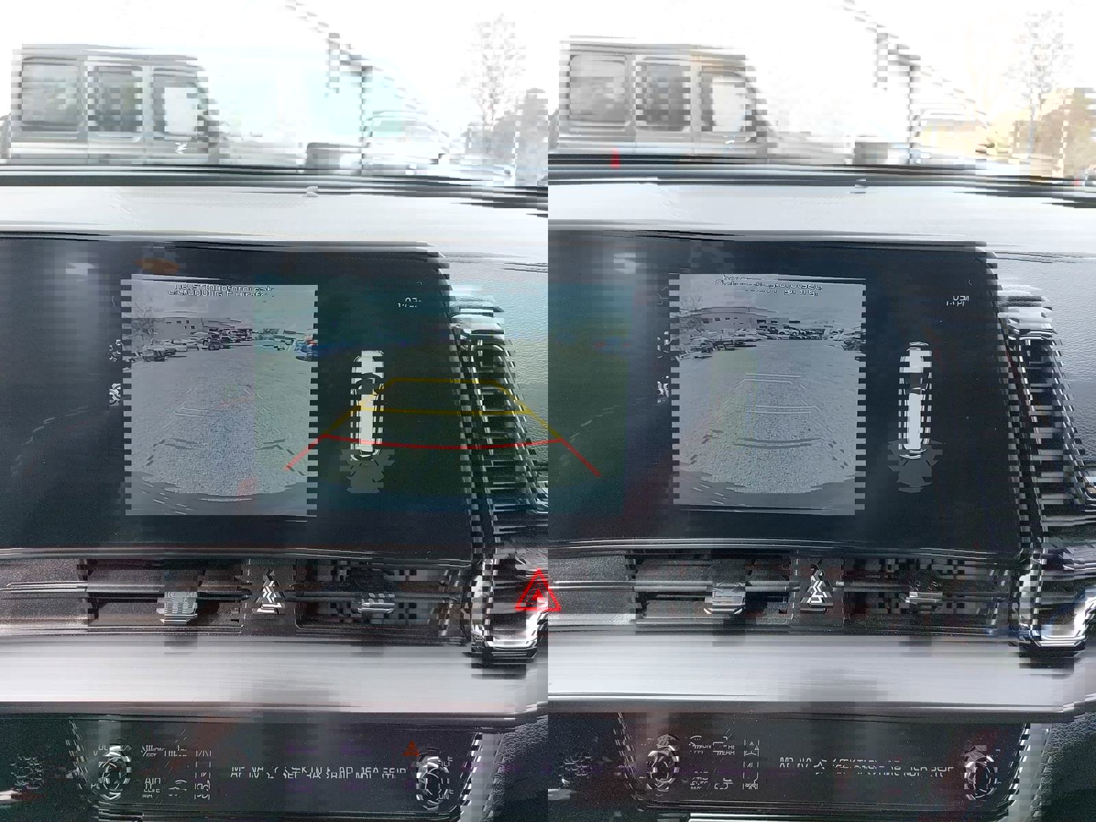 Used 2023 Kia Sportage EX image 24