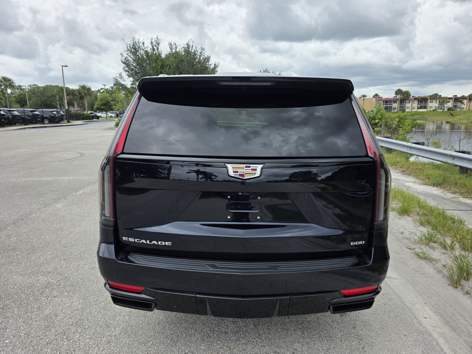 Used 2023 Cadillac Escalade Sport AWD/4WD image 6