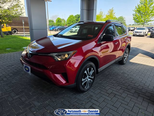 Used 2017 Toyota RAV4 LE w/ Carpet Mat Package AWD/4WD video 1
