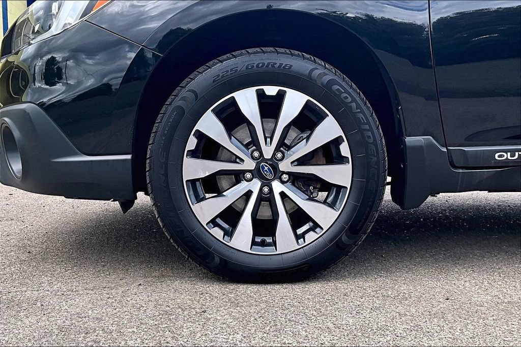 Used 2015 Subaru Outback 2.5i Limited AWD/4WD image 12