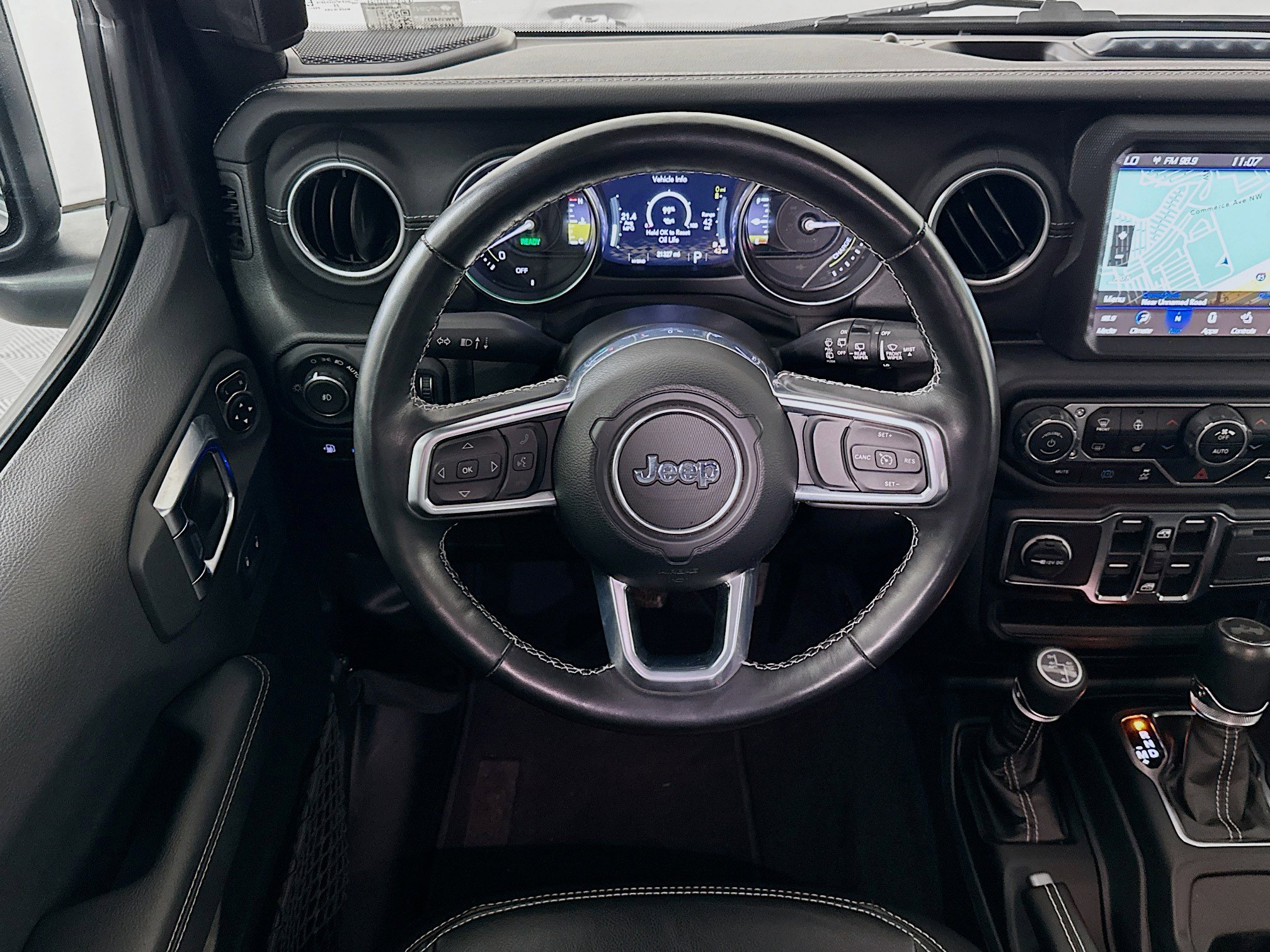 Used 2023 Jeep Wrangler Sahara w/ Cold Weather Group image 17