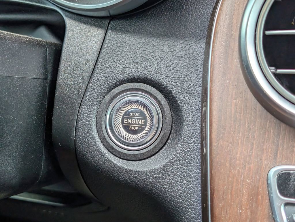 Used 2020 Mercedes-Benz GLC 43 AMG 4MATIC image 21