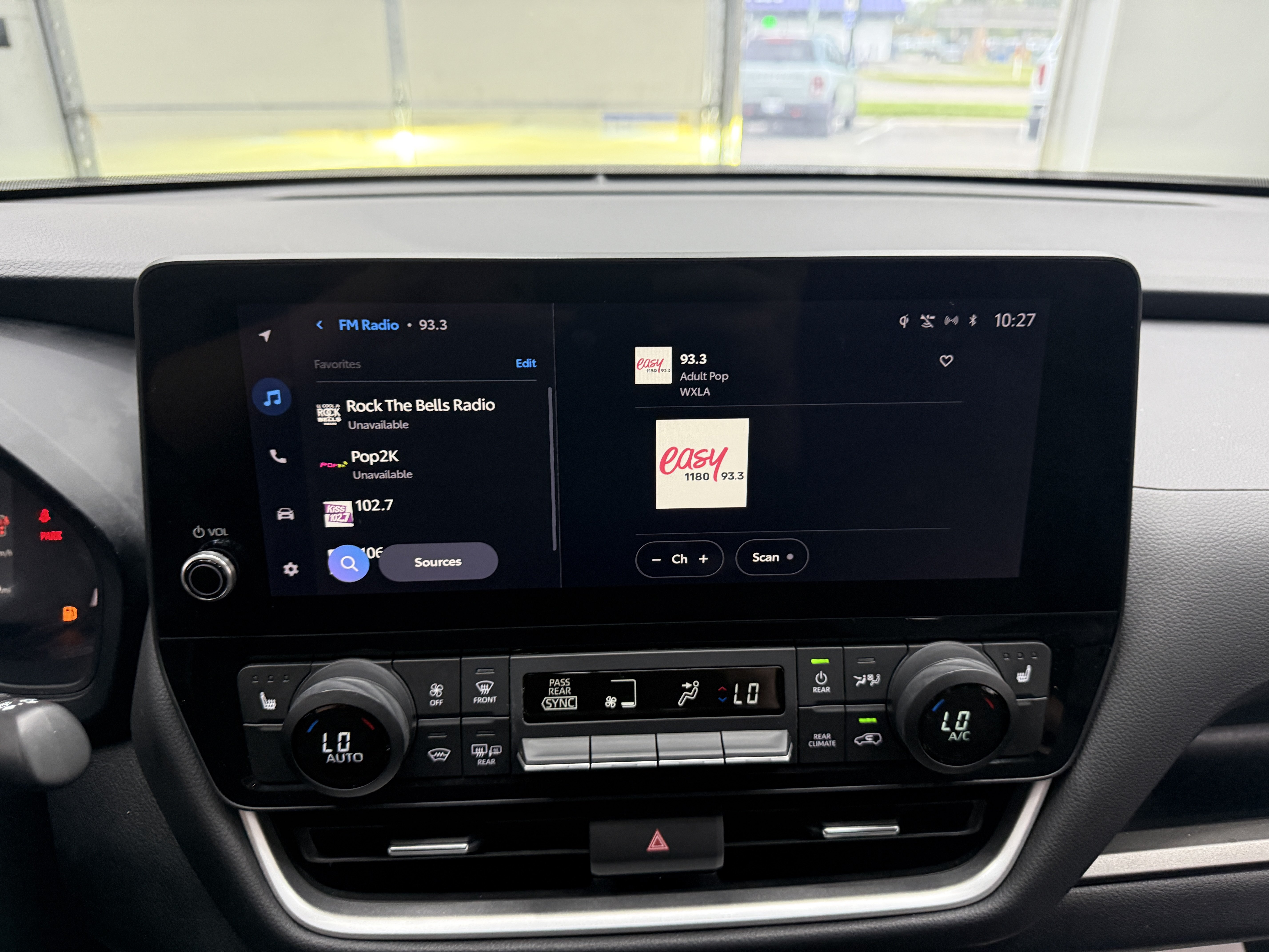 Used 2024 Toyota Grand Highlander AWD image 15