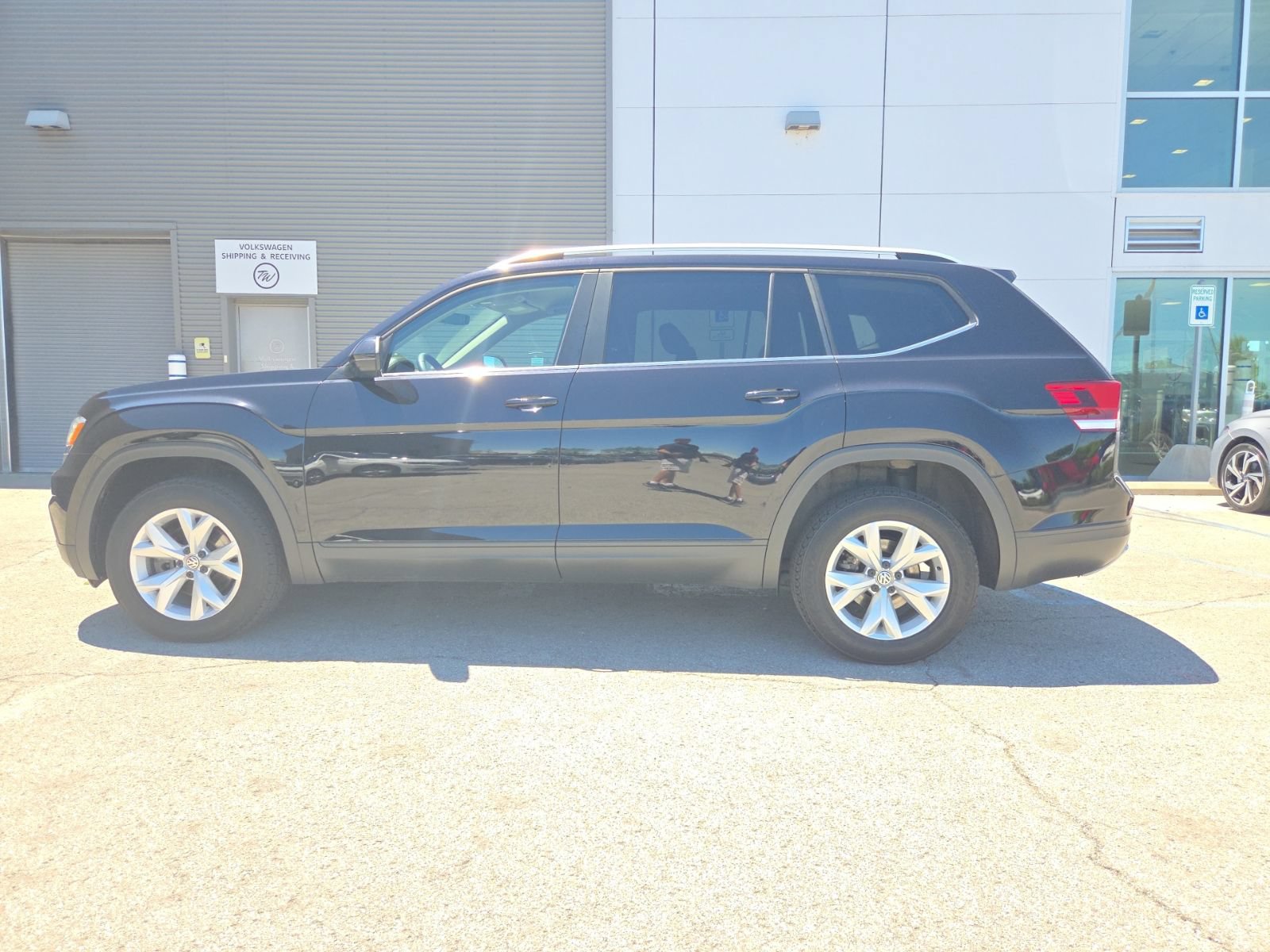 Used 2018 Volkswagen Atlas SE AWD/4WD image 9
