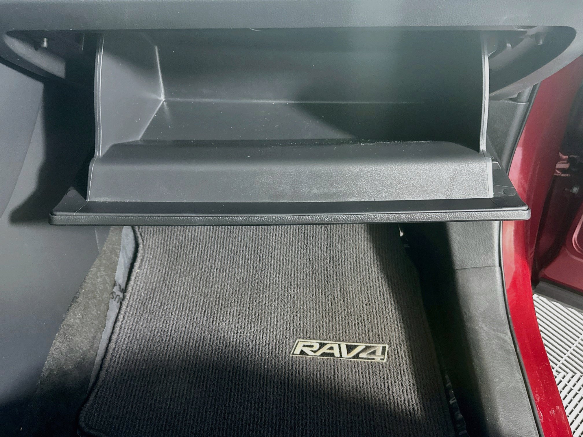 Certified 2023 Toyota RAV4 LE FWD image 31