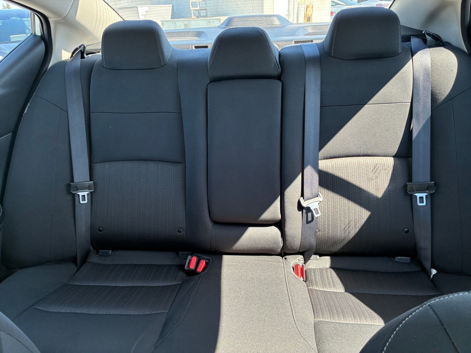 Used 2025 Nissan Altima 2.5 SV FWD image 38