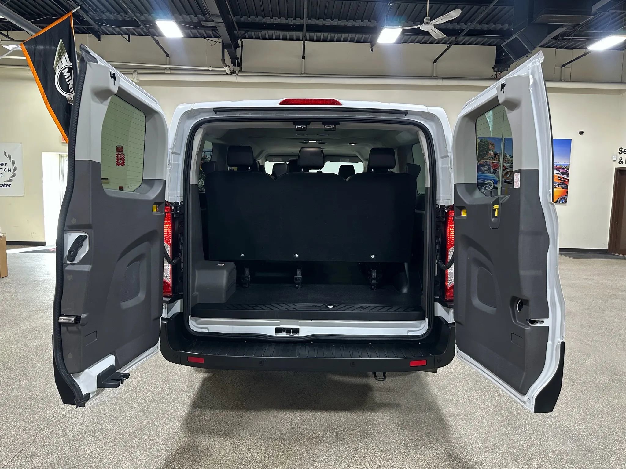 Used 2021 Ford Transit 150 XL image 19